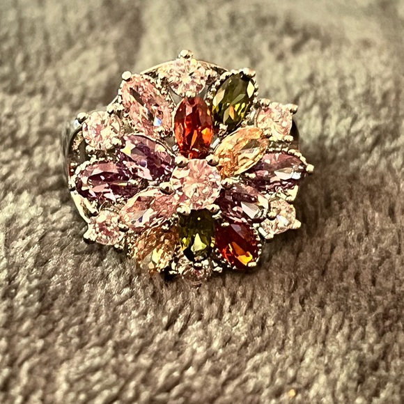 Multicolour flower ring - Picture 2 of 5